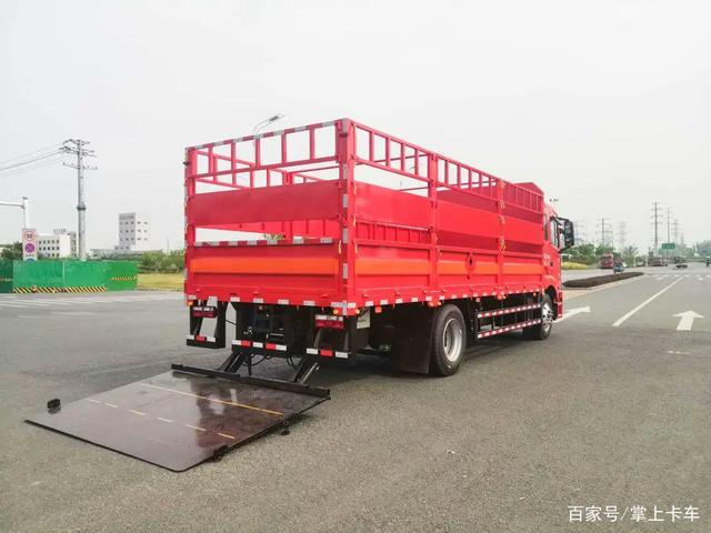 运输气瓶与杂项危险品，为何格尔发危化车“双星”是理想选择？